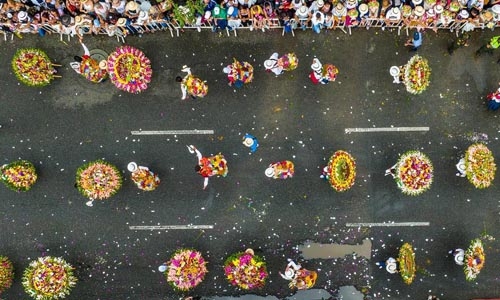 The Lowdown on Medellin's Flower Festival 2023