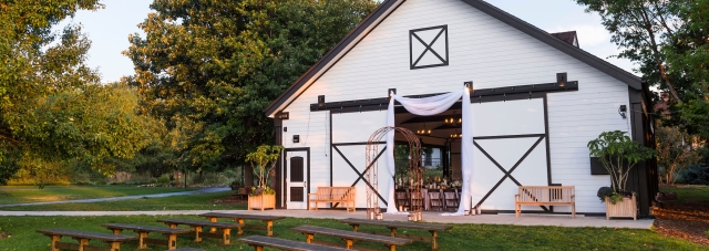 Deer Creek Stables at Chatfield Farms